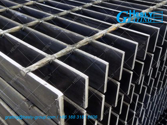 Heavy Duty Steel Bar Grating, 50X5mm load bar, 30mm bar spacing, 8mm twisted bar, Hot dipped galvanised, China Hesly