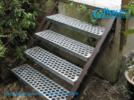 Perf-O Grip Grating, width 300mm, 2.0mm thickness steel, 2000mm length, Galvanised, China HESLY Grating factory