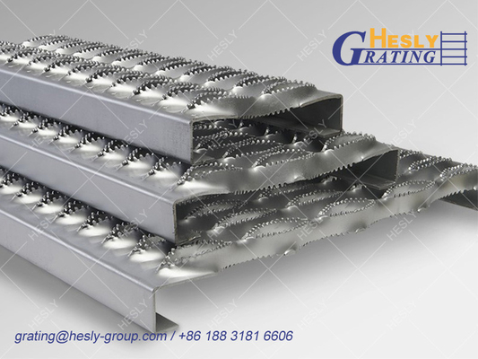 Galvanized Grip Strut Safety Grating, 12gauge thickness, 3" deep channel, 3000mm plank-HeslyGrating, China