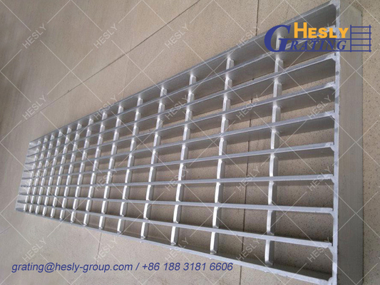 6061 Aluminium Alloy Pressure Locked Bar Grating, 50X5mm Load bar, 30X30mm Hole, 1X1m, HeslyGrating-China Factory sales