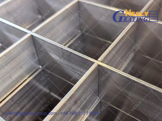 6061 Aluminium Alloy Pressure Locked Bar Grating, 50X5mm Load bar, 30X30mm Hole, 1X1m, HeslyGrating-China Factory sales
