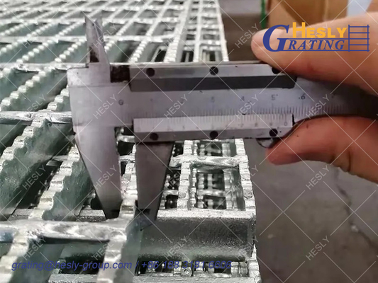 Serrated Bar Grating | 50X50mm square hole | 30X5mm load bar | 1X1m panel - Hesly Grating - China Supplier
