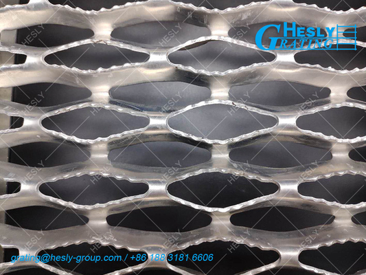 2.5mm Grip Strut Safety Grating Plank, 30mm height, 350mm width, 3000mm width, Hot Dipped Galvanised Coating, Chinese Grating supplier