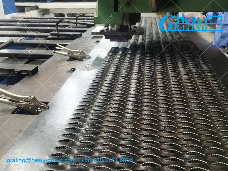 Anti Slip Safety Grating | Perforated Teeth Hole | 2.0mm thickness | 50mm height | HeslyGrating China Factory