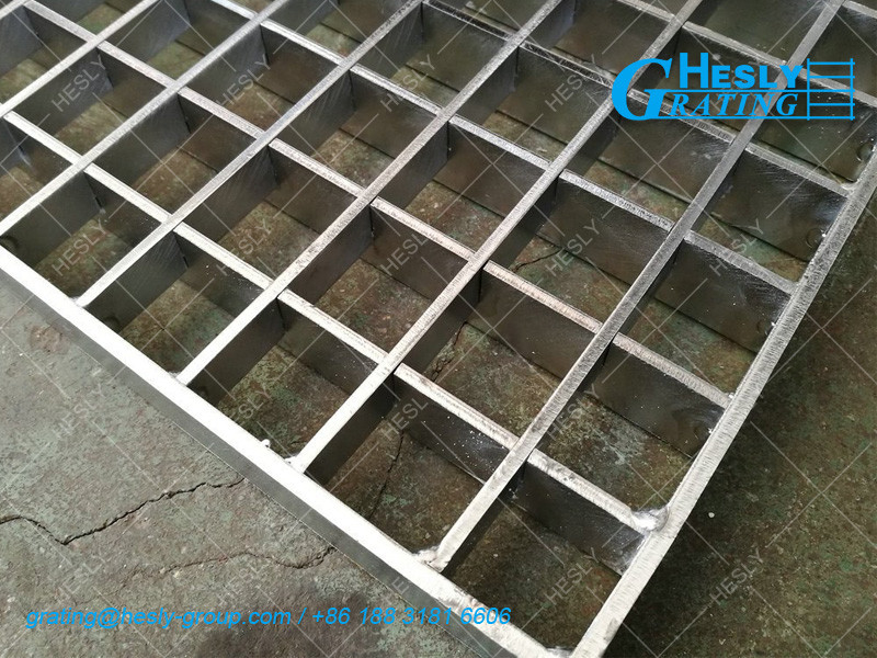 Stainless Steel 316 welded bar grating | 32X5mm load bar | 6mm cross bar | Polish treatment | Hesly China Grating Export