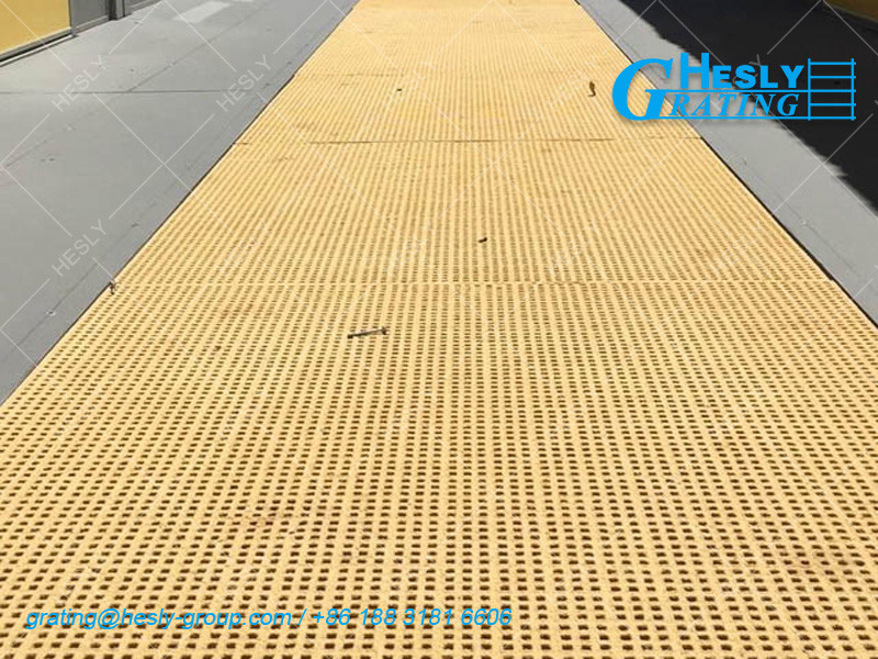 GRP Grating, 50mm thickness, 25X25mm square hole, Gritted Surface, Yellow, 1X2m sheet, HeslyGrating-China
