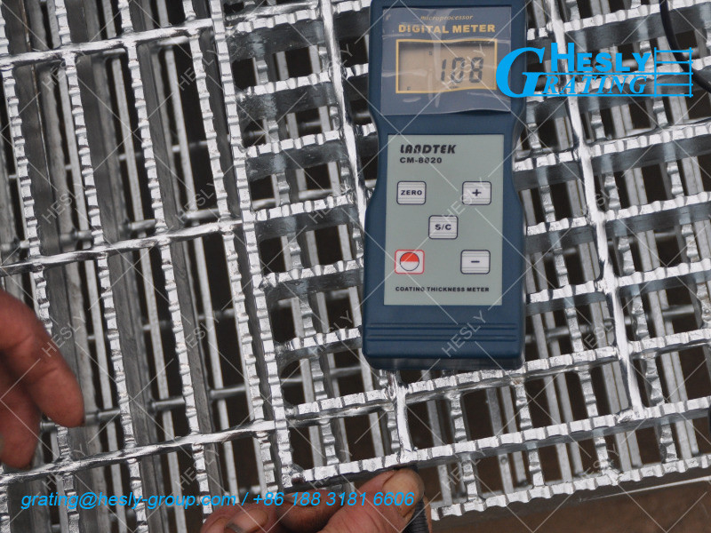 Serrated Bar Grating | 30X5mm beating bar @40mm pitch | 50 micron meter zinc layer | Hesly Grating, CHINA