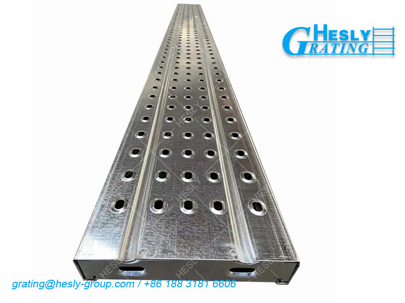 STEEL SCAFFOLD Plank with Hook | 450X2000mm | 1.2mm thickness | 50mm depth | Galvanized | HeslyGrating Factory, China