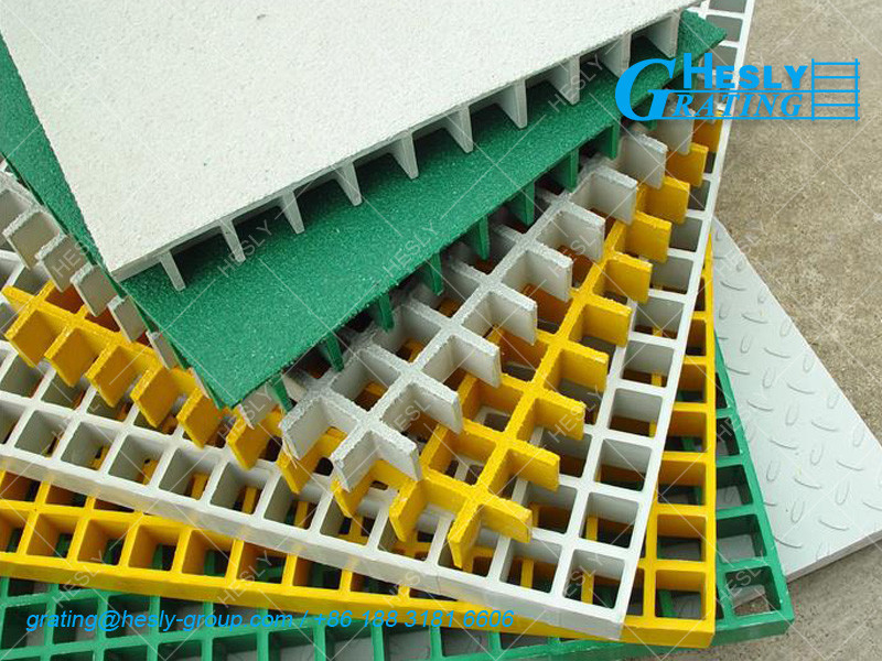 Green Moulded GRP Grating | 38X38mm square hole | 38mm thickness | photovoltaic platform  - HeslyGrating