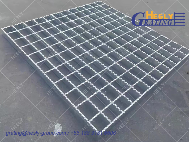 Serrated Bar Grating | 50X50mm square hole | 30X5mm load bar | 1X1m panel - Hesly Grating - China Supplier
