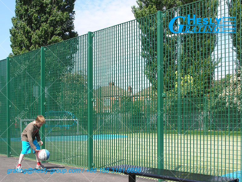 Metal Grating Fencing | 25X3mm flat bar | 60X200mm hole | High 1.2m | Width 2.5m | HeslyGrating China factory