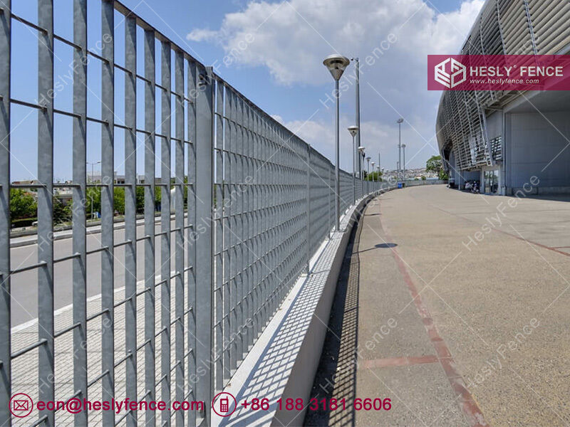 hot dipped galvanised Steel Grating Fence | Metal Grating Fencing | 60X60mm square post