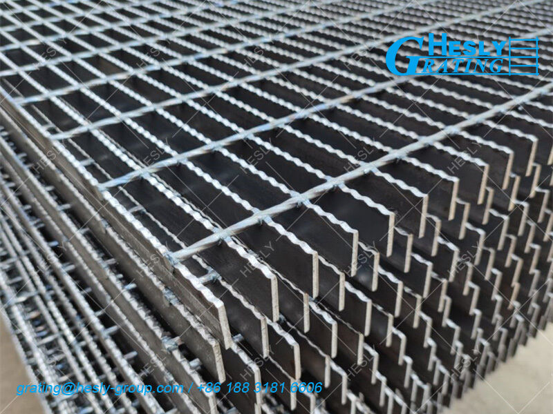 Welded Bar Grating Floor, 32*5mm load bar, High Zinc Layer, Serrated Surface, Chinese Factory sales