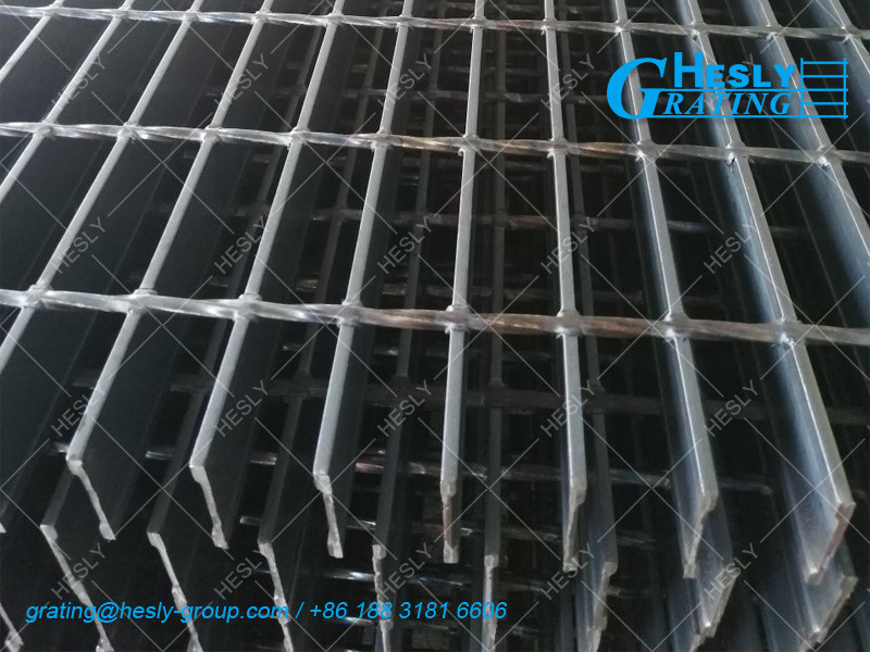 I bar Heavy Duty Welded Steel Grating | 60X6mm load bar | 30X100mm hole | H.D Galvanized 50micron meter