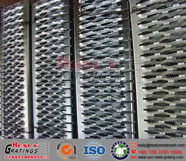 Punching Metal Safety Grating/Crocodile Stair Treads