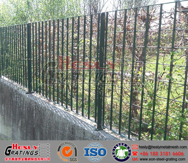 Painted Carbon Steel Grating Fence
