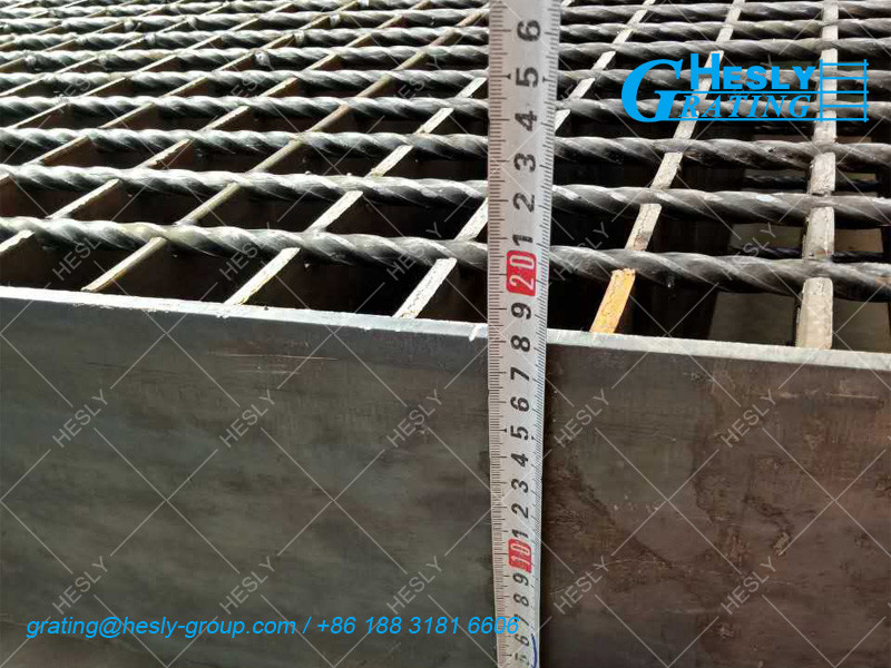 Welded Steel Grating Floor | Hot Dipped Galvanized 60μm | 40X5mm load bar | 50X50mm hole | HeslyGrating China