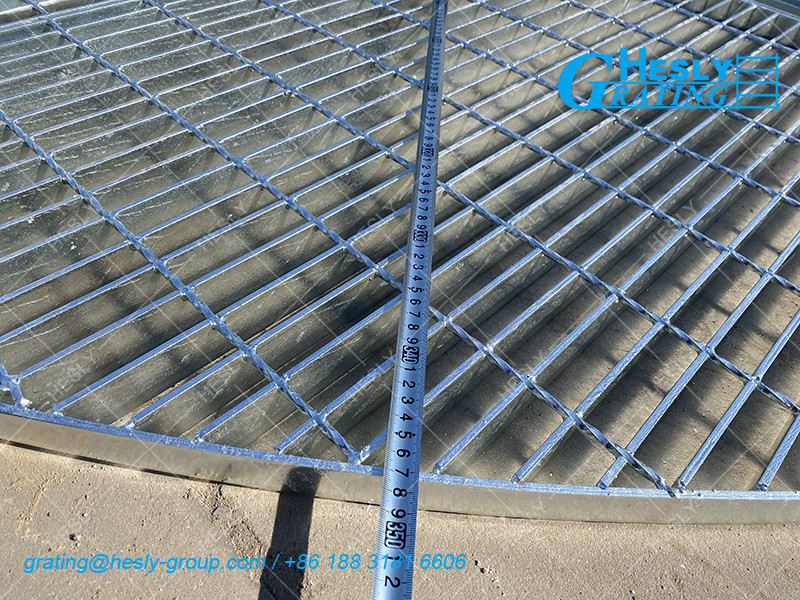 Hot Dipped Galvanised Welded Steel Bar Grating Sheet | 500g/m2 Zinc Layer | HeslyGrating Factory sales | China Supplier