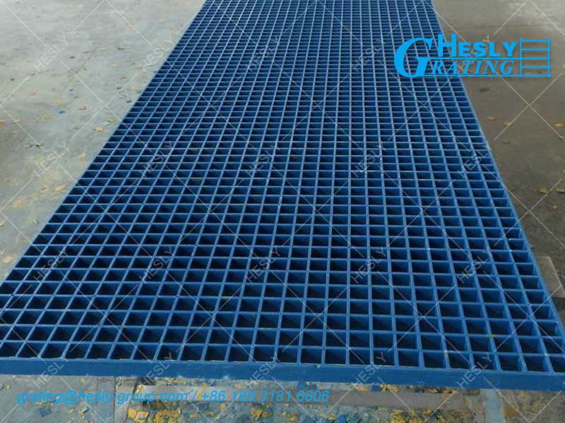 Moulded GRP Grating, 25mm height, 25X25mm square hole, 1X1m sheet, Gritted Surface, Chinese factory sales