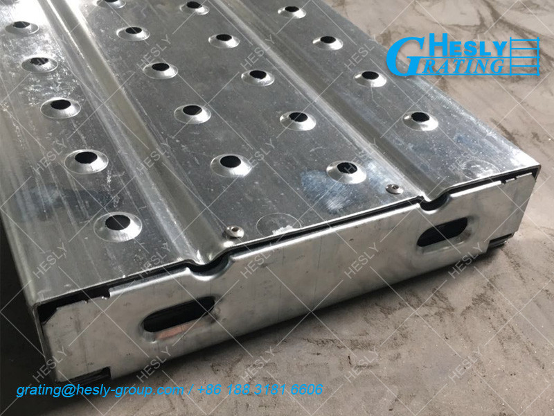 STEEL SCAFFOLD BOARDS | 230X2000mm | 1.5mm thickness | 30mm depth | Galvanized | HeslyGrating Factory, China