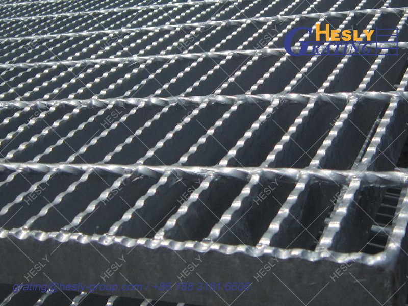Serrated Bar Grating | 50X50mm square hole | 30X5mm load bar | 1X1m panel - Hesly Grating - China Supplier