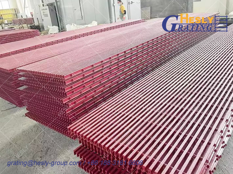 GRP Pultruded Phenolic Grating, high 38mm, 38X15mm I bar, Fire Retardant, Rose Red, HESLY FRP grating China supplier