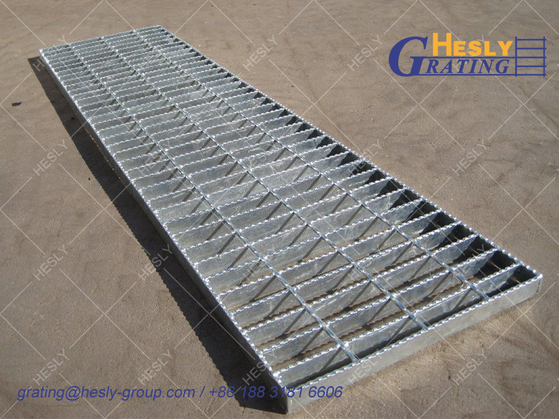Welded Bar Grating Floor, 32*5mm load bar, High Zinc Layer, Serrated Surface, Chinese Factory sales